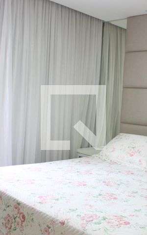 Apartamento para alugar com 75m², 2 quartos e 2 vagasSuíte