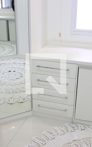 Apartamento para alugar com 75m², 2 quartos e 2 vagasCloset da Suíte