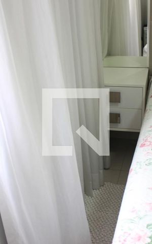 Apartamento para alugar com 75m², 2 quartos e 2 vagasSuíte