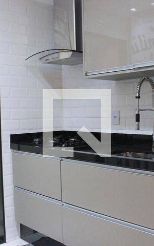 Apartamento para alugar com 75m², 2 quartos e 2 vagasCozinha