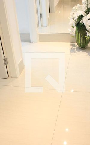 Apartamento para alugar com 75m², 2 quartos e 2 vagasCorredor para os quartos
