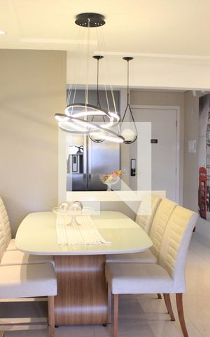 Apartamento para alugar com 75m², 2 quartos e 2 vagasSala