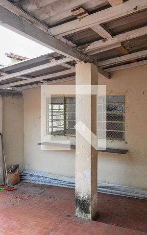 Casa à venda com 296m², 2 quartos e 2 vagas