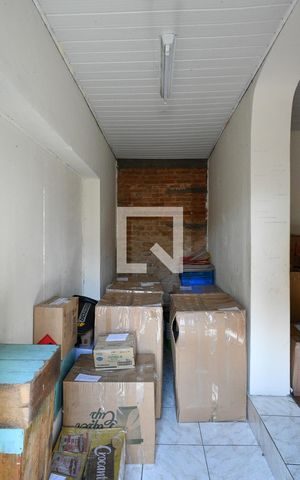 Casa à venda com 296m², 2 quartos e 2 vagas