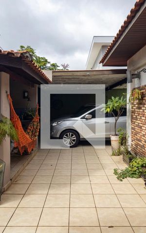 Casa à venda com 280m², 2 quartos e 5 vagas Casa à venda com 280m², 2 quartos e 5 vagasQuintal