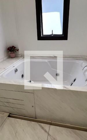 Apartamento à venda com 204m², 3 quartos e 1 vaga Apartamento à venda com 204m², 3 quartos e 1 vagaBanheiro da Suíte 3