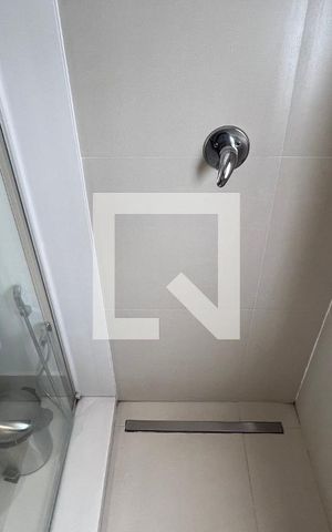 Apartamento à venda com 204m², 3 quartos e 1 vaga Apartamento à venda com 204m², 3 quartos e 1 vagaBanheiro da Suíte 2