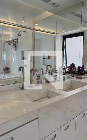 Apartamento à venda com 204m², 3 quartos e 1 vaga Apartamento à venda com 204m², 3 quartos e 1 vagaBanheiro da Suíte 3