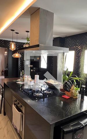 Apartamento à venda com 204m², 3 quartos e 1 vaga Apartamento à venda com 204m², 3 quartos e 1 vagaCozinha - Armários