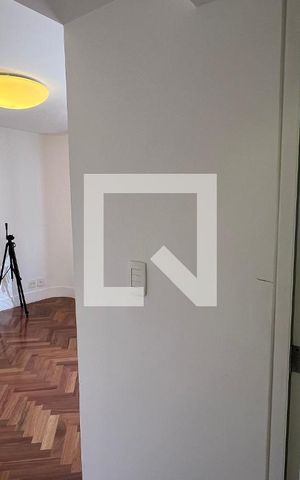 Apartamento à venda com 204m², 3 quartos e 1 vaga Apartamento à venda com 204m², 3 quartos e 1 vagaSuite 2