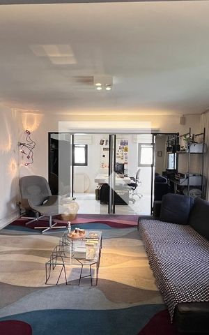 Apartamento à venda com 204m², 3 quartos e 1 vaga Apartamento à venda com 204m², 3 quartos e 1 vagaSala de TV