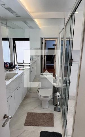 Apartamento à venda com 204m², 3 quartos e 1 vaga Apartamento à venda com 204m², 3 quartos e 1 vagaBanheiro da Suíte 3