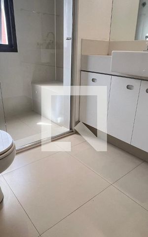 Apartamento à venda com 204m², 3 quartos e 1 vaga Apartamento à venda com 204m², 3 quartos e 1 vagaBanheiro da Suíte 2