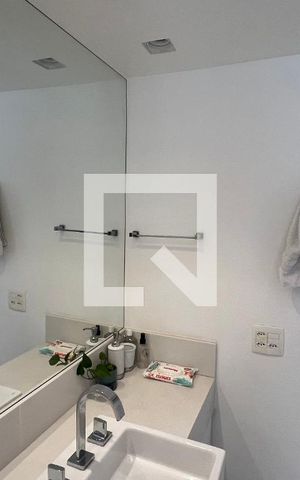 Apartamento à venda com 204m², 3 quartos e 1 vaga Apartamento à venda com 204m², 3 quartos e 1 vagaBanheiro da Suíte 2