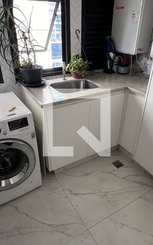 Apartamento à venda com 204m², 3 quartos e 1 vaga Apartamento à venda com 204m², 3 quartos e 1 vagaÁrea de Serviço