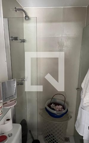Apartamento à venda com 204m², 3 quartos e 1 vaga Apartamento à venda com 204m², 3 quartos e 1 vagaBanheiro de serviço