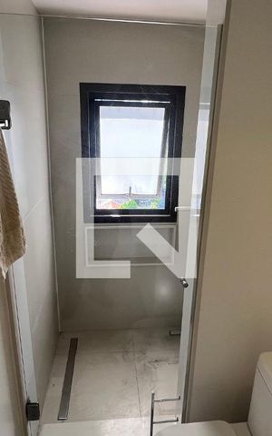 Apartamento à venda com 204m², 3 quartos e 1 vaga Apartamento à venda com 204m², 3 quartos e 1 vagaBanheiro da Suíte 1