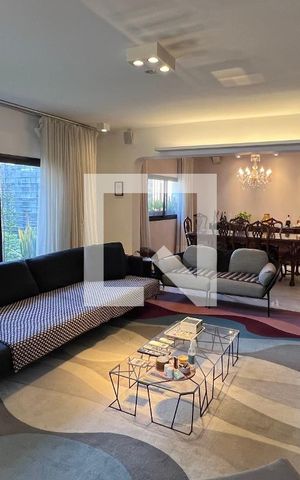 Apartamento à venda com 204m², 3 quartos e 1 vaga Apartamento à venda com 204m², 3 quartos e 1 vagaSala de TV