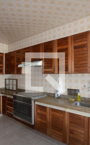 Apartamento à venda com 206m², 3 quartos e 2 vagasCozinha