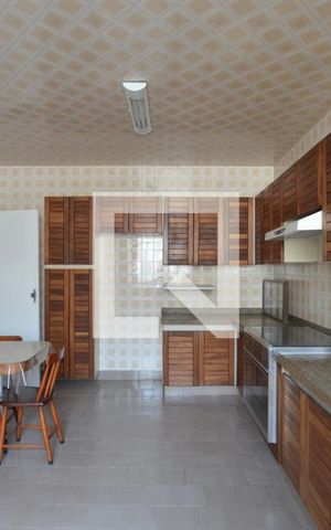Apartamento à venda com 206m², 3 quartos e 2 vagasCozinha