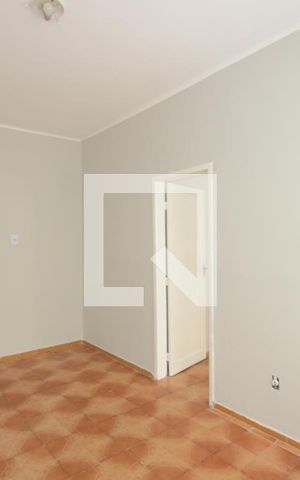 Casa à venda com 40m², 1 quarto e sem vagaSala