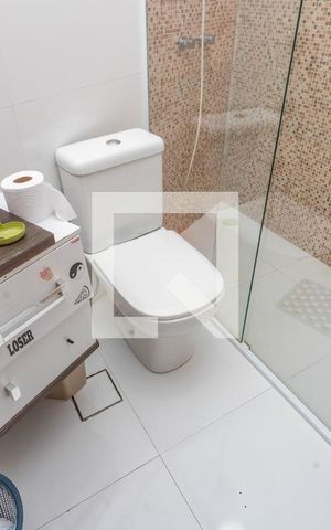Casa à venda com 303m², 3 quartos e 4 vagas Casa à venda com 303m², 3 quartos e 4 vagasBanheiro da suíte 1