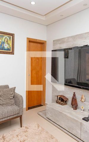Casa à venda com 303m², 3 quartos e 4 vagas Casa à venda com 303m², 3 quartos e 4 vagasSala