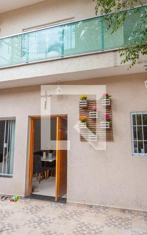 Casa à venda com 303m², 3 quartos e 4 vagas Casa à venda com 303m², 3 quartos e 4 vagasQuintal