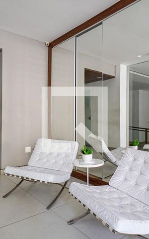 Apartamento à venda com 304m², 4 quartos e 2 vagas Apartamento à venda com 304m², 4 quartos e 2 vagasEntrada