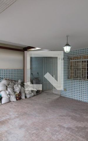 Casa à venda com 153m², 2 quartos e 2 vagasGaragem