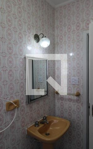 Casa à venda com 153m², 2 quartos e 2 vagasBanheiro 2