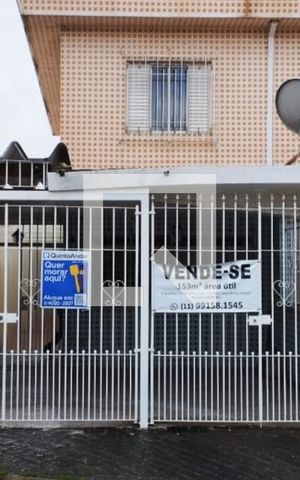 Casa à venda com 153m², 2 quartos e 2 vagasFachada