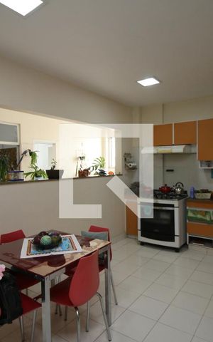 Apartamento à venda com 140m², 5 quartos e 2 vagasCozinha