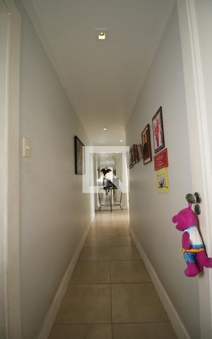 Apartamento à venda com 140m², 5 quartos e 2 vagasCorredor