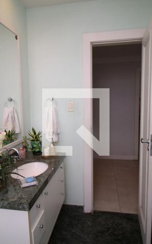 Apartamento à venda com 140m², 5 quartos e 2 vagasBanheiro Social