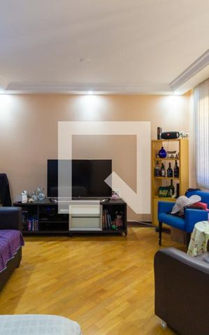 Casa de condomínio à venda com 160m², 4 quartos e 2 vagas Casa de condomínio à venda com 160m², 4 quartos e 2 vagasSala