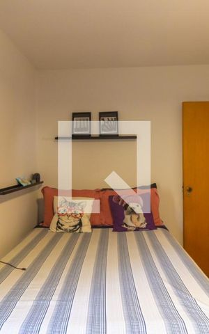Casa de condomínio à venda com 160m², 4 quartos e 2 vagas Casa de condomínio à venda com 160m², 4 quartos e 2 vagasQuarto 3
