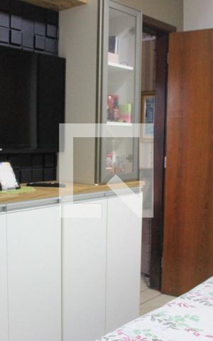 Casa à venda com 260m², 5 quartos e 3 vagasQuarto 5 piso superior