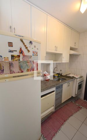 Apartamento à venda com 68m², 2 quartos e 1 vagaCozinha