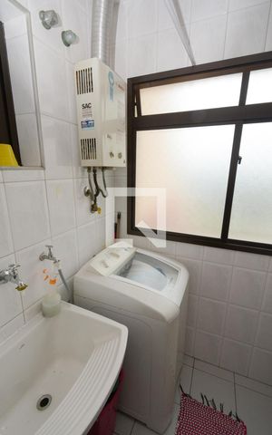 Apartamento à venda com 68m², 2 quartos e 1 vagaÁrea de Serviço