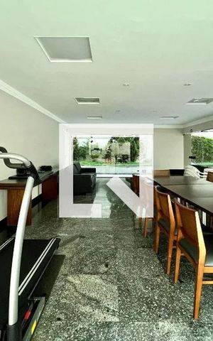 Apartamento para alugar com 179m², 3 quartos e 3 vagas Apartamento para alugar com 179m², 3 quartos e 3 vagasÁrea comum - Academia