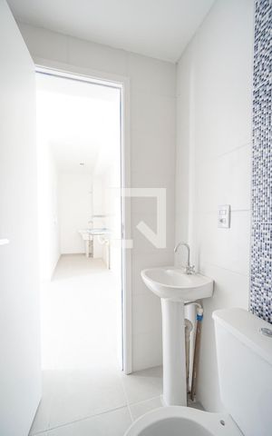 Apartamento à venda com 40m², 2 quartos e sem vaga Apartamento à venda com 40m², 2 quartos e sem vagaBanheiro