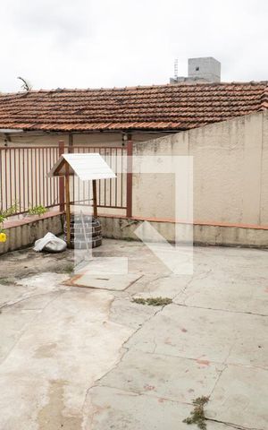 Casa à venda com 140m², 2 quartos e 3 vagasQuintal