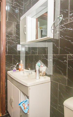 Casa à venda com 450m², 7 quartos e 3 vagas Casa à venda com 450m², 7 quartos e 3 vagasBanheiro - Casa 2