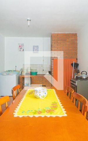 Casa à venda com 450m², 7 quartos e 3 vagas Casa à venda com 450m², 7 quartos e 3 vagasCopa