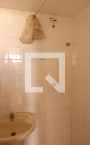 Apartamento à venda com 78m², 2 quartos e 1 vagaBanheiro de serviço
