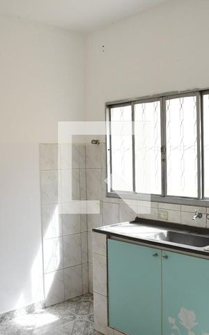 Casa para alugar com 80m², 2 quartos e 1 vagaCozinha