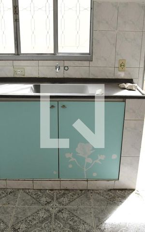 Casa para alugar com 80m², 2 quartos e 1 vagaCozinha