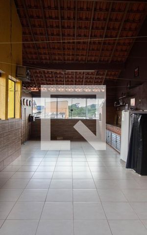 Casa à venda com 290m², 4 quartos e 2 vagas Casa à venda com 290m², 4 quartos e 2 vagasÁrea de Festas