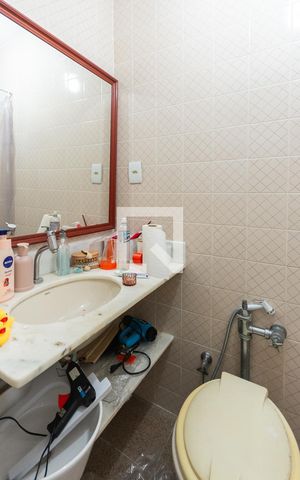 Apartamento à venda com 300m², 5 quartos e 3 vagasBanheiro Casa 2 kitnet 